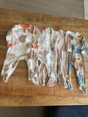 Burts Bees Baby Organic Cotton Pastel Colors Footed Onesie Bundle Pack Of 4